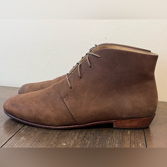 Nisolo Shoes - Nisolo Brown Leather Chukka Boots Womens size 9